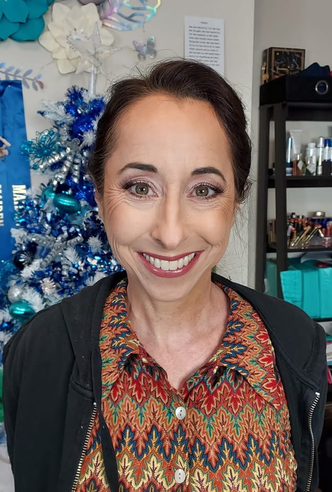 Glam makeup client, look 2
